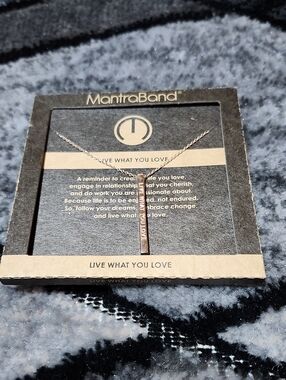 MANTRABAND VERTICAL ROSE-GOLD "LIVE WHAT YOU LOVE" BAR PENDANT NECKLACE